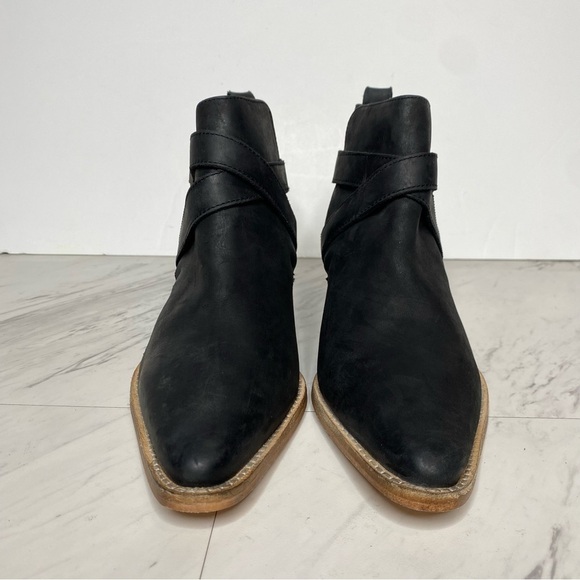 Free People Back Loop Ankle Bootie 8 1/2 - Picture 2 of 14